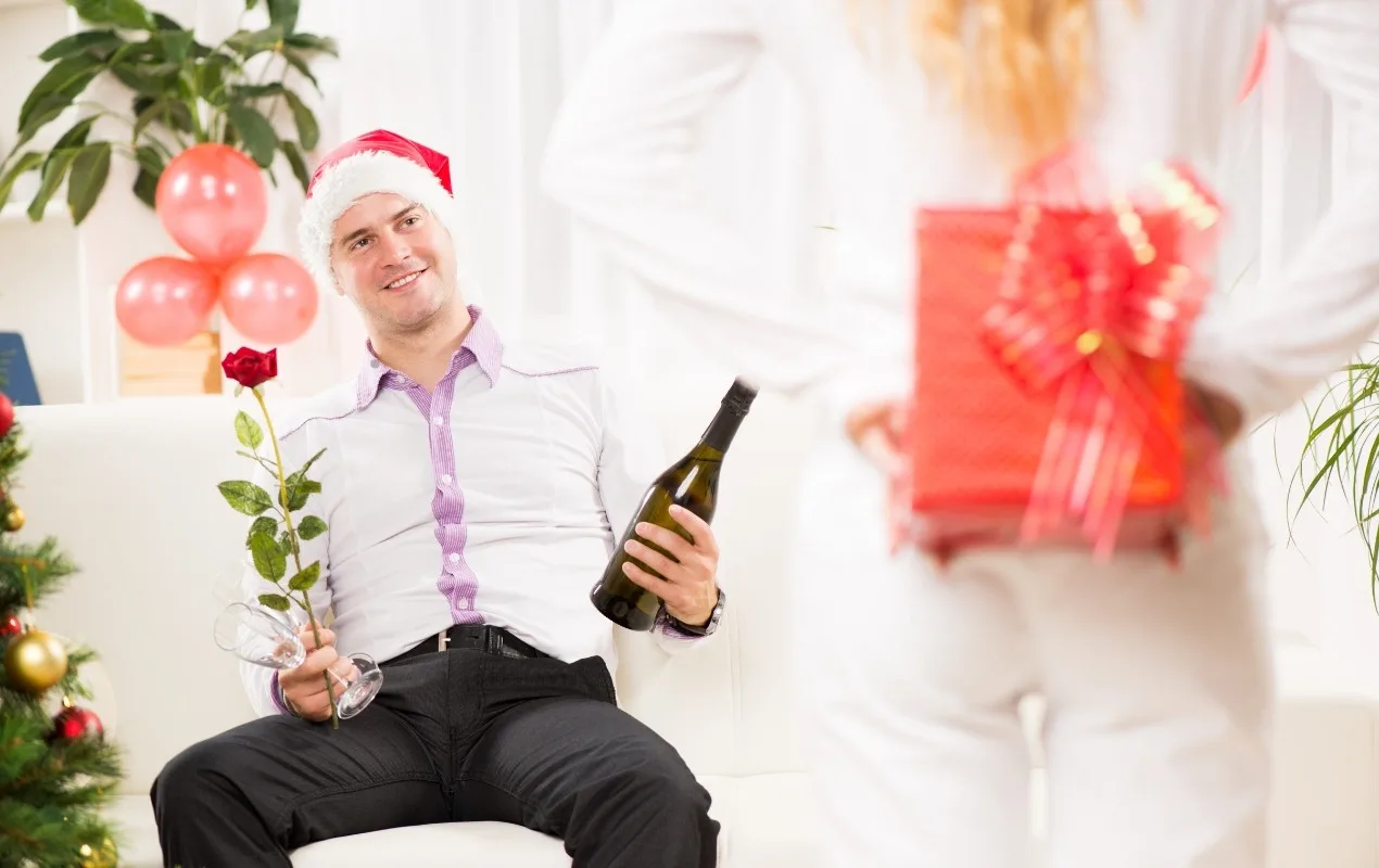 9 Romantic Christmas Gifts for Your Boyfriend
